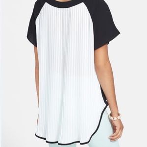 Liberty Love Black & White Pleated Back Top